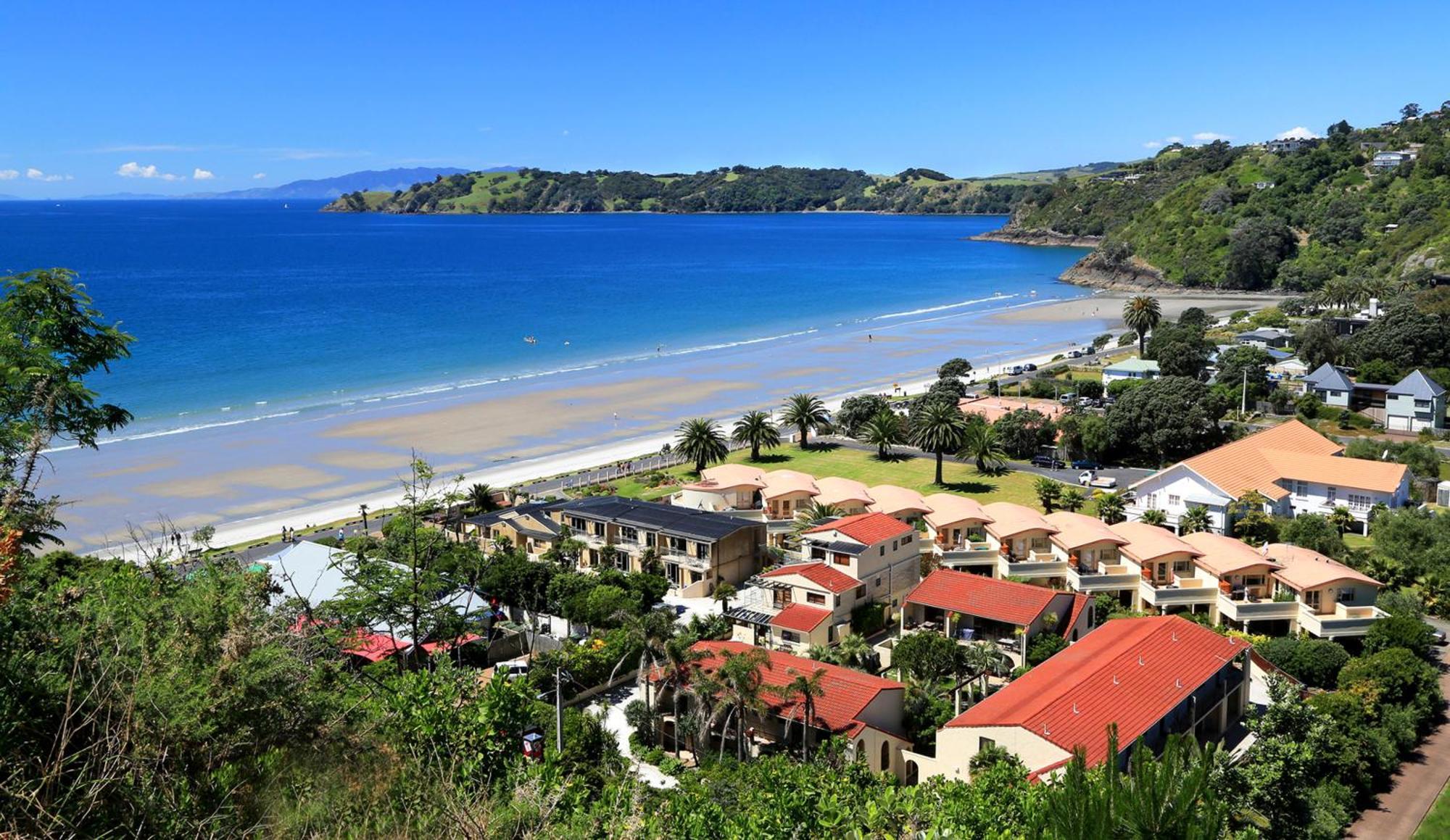 Onetangi Beach Apartments Экстерьер фото