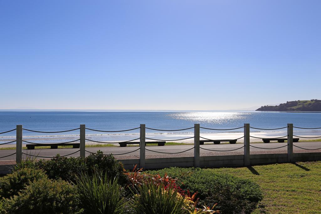 Onetangi Beach Apartments Экстерьер фото